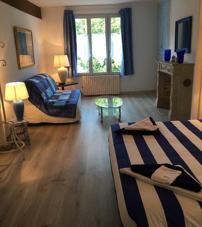 Les Citadines Apartment Амбоаз Екстериор снимка